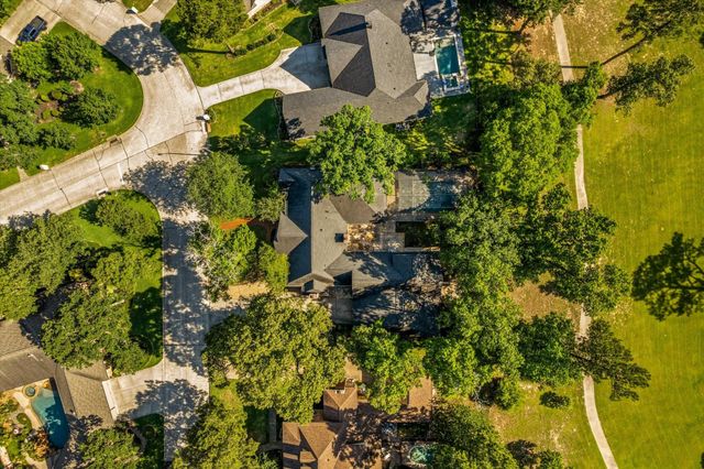 10 Wellington Lane, Conroe, TX 77304
