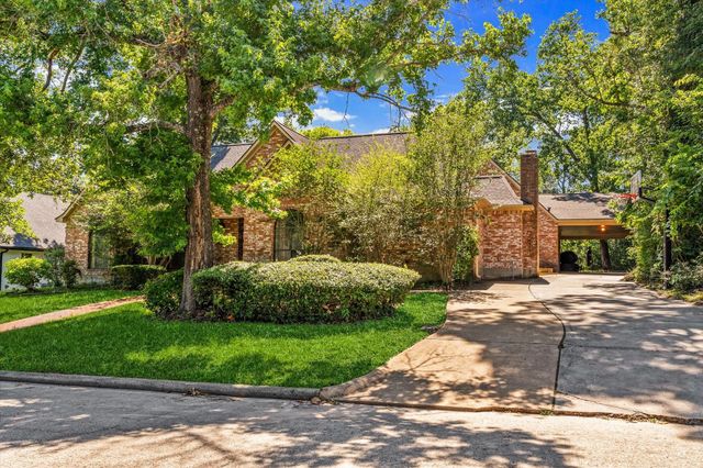 10 Wellington Lane, Conroe, TX 77304