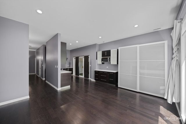 3312 W Beach Avenue 1, Chicago, IL 60651