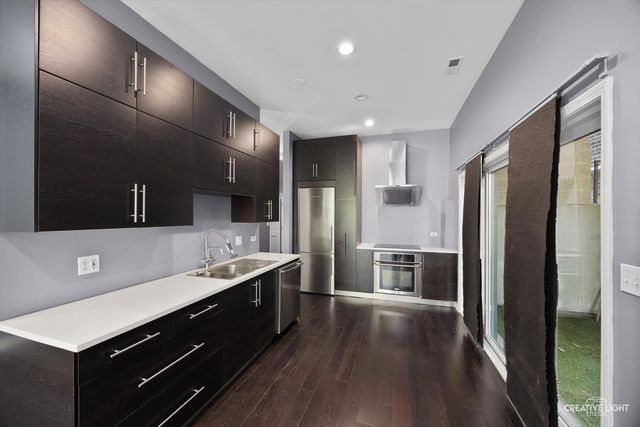 3312 W Beach Avenue 1, Chicago, IL 60651