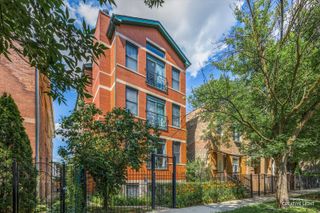 3312 W Beach Avenue 1, Chicago, IL 60651