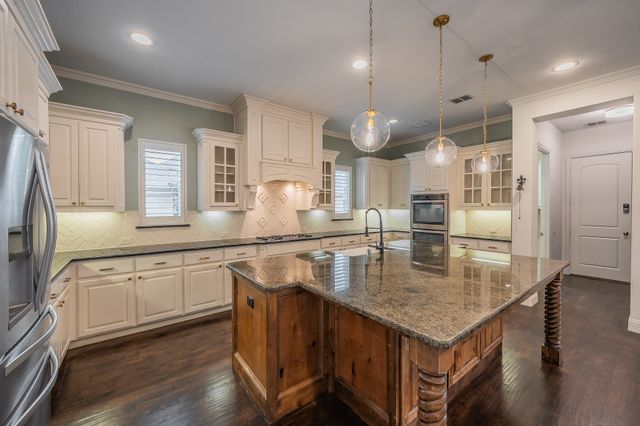 4016 Jasmine Fox Lane, Arlington, TX 76005