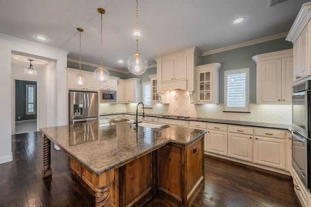 4016 Jasmine Fox Lane, Arlington, TX 76005