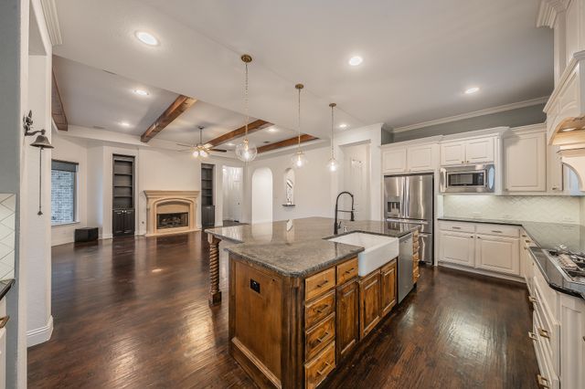 4016 Jasmine Fox Lane, Arlington, TX 76005