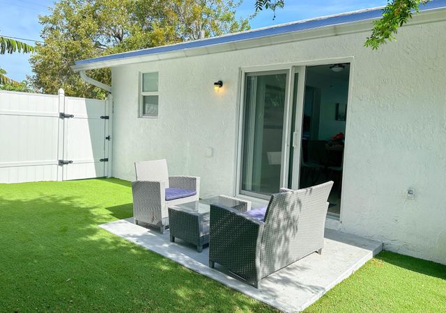 650 NE 15TH Street A - B, Fort Lauderdale, FL 33304