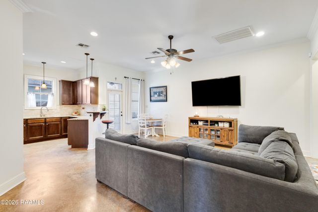 126 Caladium Court, Lafayette, LA 70508