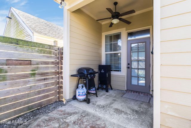 126 Caladium Court, Lafayette, LA 70508