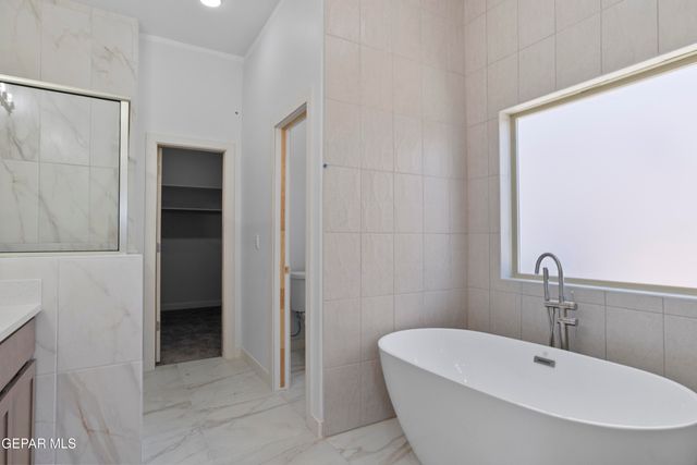 13390 Carterton Avenue, Horizon City, TX 79928