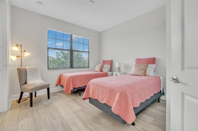 3794 NW 89th Way, Coral Springs, FL 33065