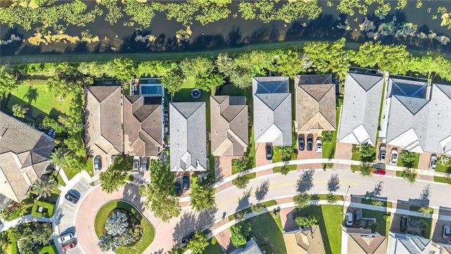 3794 NW 89th Way, Coral Springs, FL 33065