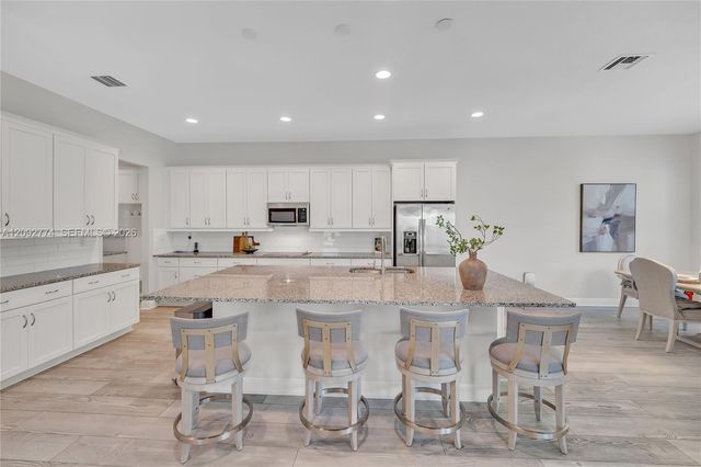 3794 NW 89th Way, Coral Springs, FL 33065