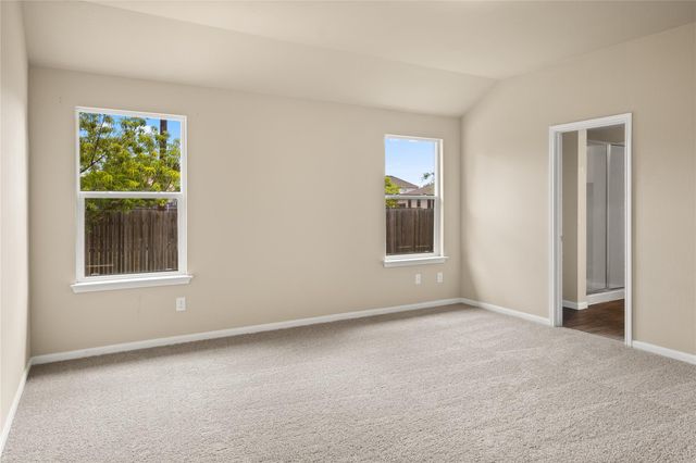 1102 Mitchell DR, Hutto, TX 78634