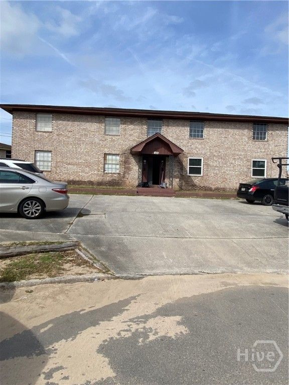 Image 1 of property listing at 113 Woodhouse Lane D, Savannah, GA 31406