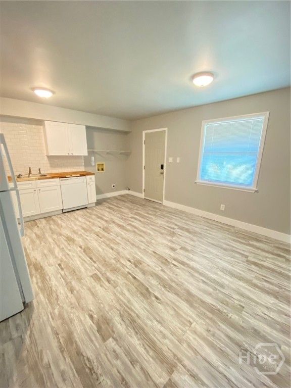 Image 3 of property listing at 113 Woodhouse Lane D, Savannah, GA 31406