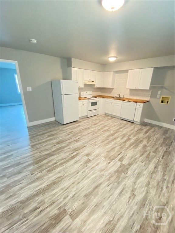 Image 4 of property listing at 113 Woodhouse Lane D, Savannah, GA 31406