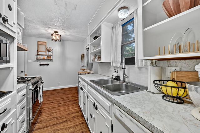 2619 Brookhollow Drive, Denison, TX 75020