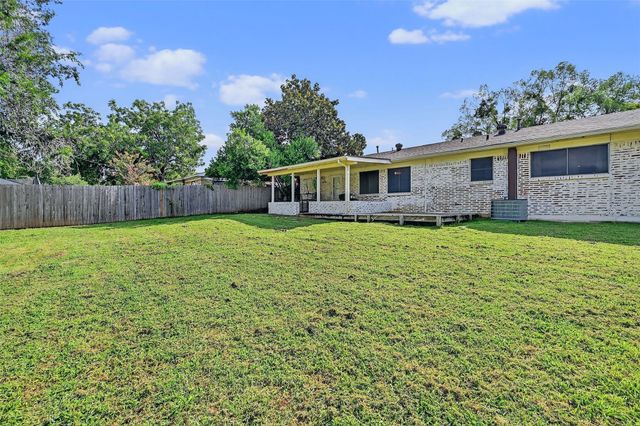 2619 Brookhollow Drive, Denison, TX 75020