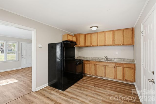 4400 Welling Avenue, Charlotte, NC 28208
