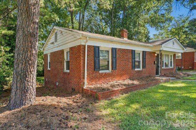 4400 Welling Avenue, Charlotte, NC 28208
