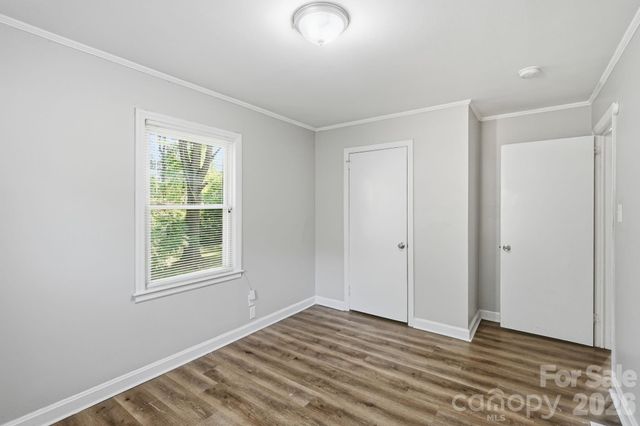 4400 Welling Avenue, Charlotte, NC 28208