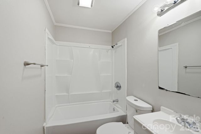 4400 Welling Avenue, Charlotte, NC 28208