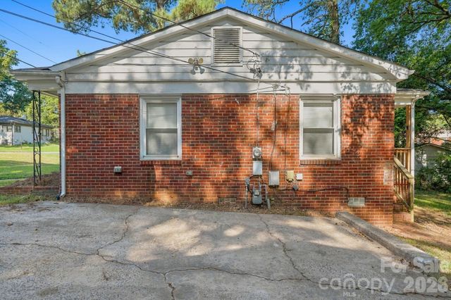 4400 Welling Avenue, Charlotte, NC 28208