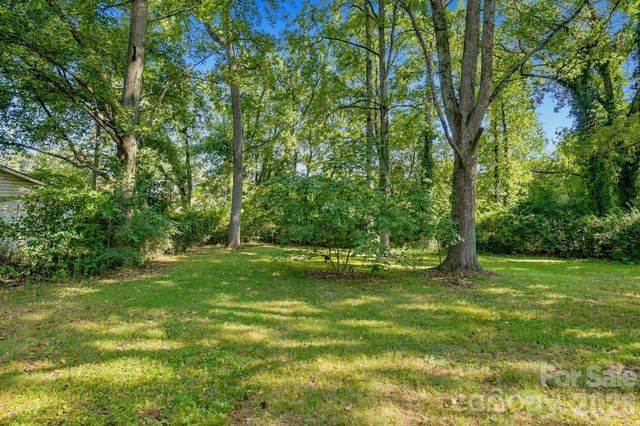 4400 Welling Avenue, Charlotte, NC 28208