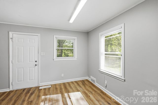 4400 Welling Avenue, Charlotte, NC 28208