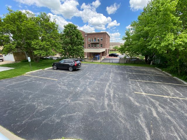 404 S 2nd Street, St. Charles, IL 60174