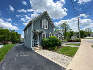 404 S 2nd Street, St. Charles, IL 60174