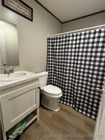 323 Swan Road, Mcalester, OK 74501