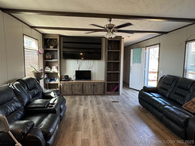 323 Swan Road, Mcalester, OK 74501