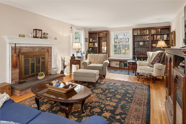 8 Mountain Rise, Perinton, NY 14450