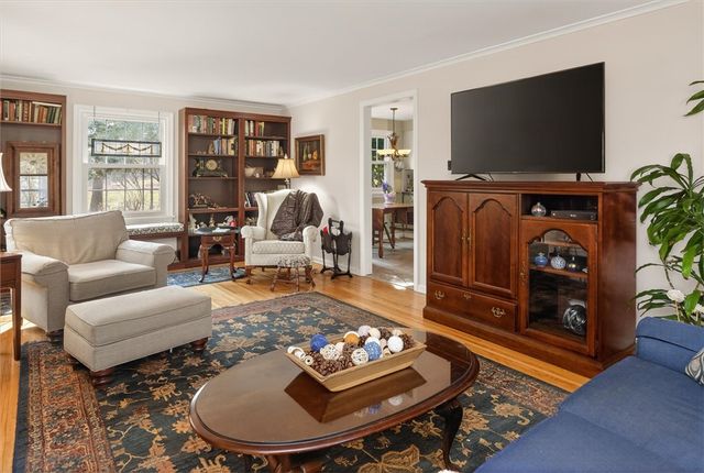 8 Mountain Rise, Perinton, NY 14450