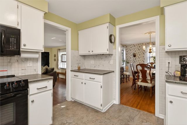 8 Mountain Rise, Perinton, NY 14450