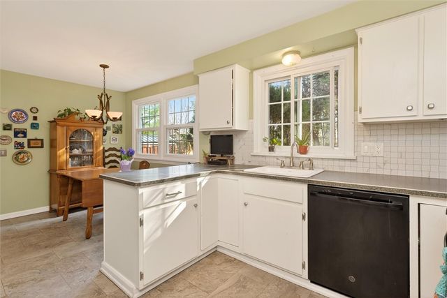 8 Mountain Rise, Perinton, NY 14450