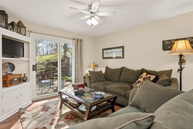 8 Mountain Rise, Perinton, NY 14450