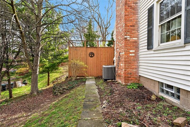 8 Mountain Rise, Perinton, NY 14450