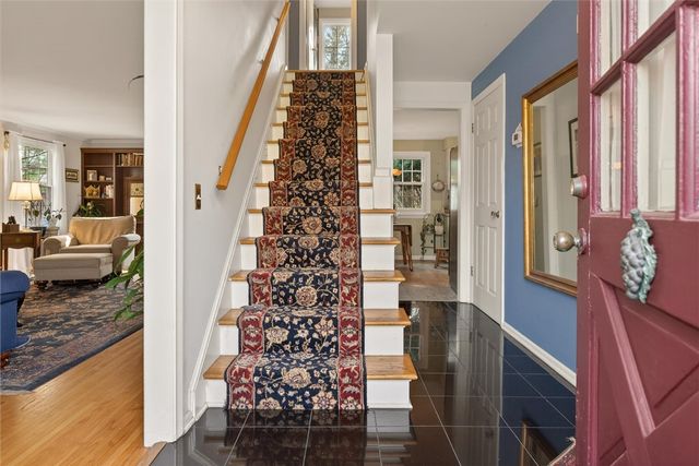 8 Mountain Rise, Perinton, NY 14450