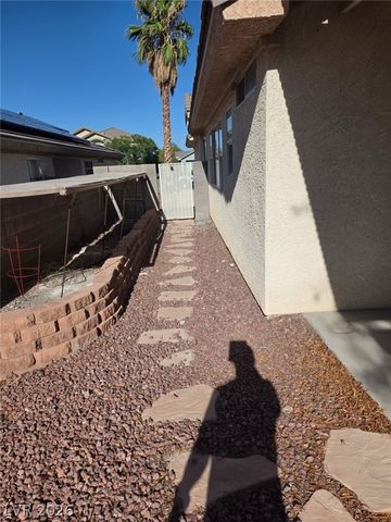 3913 Hampton Grove Court, Las Vegas, NV 89129
