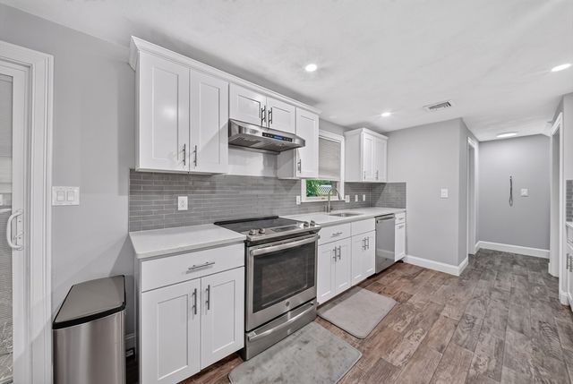 40 Delta Ter 40, Malden, MA 02148