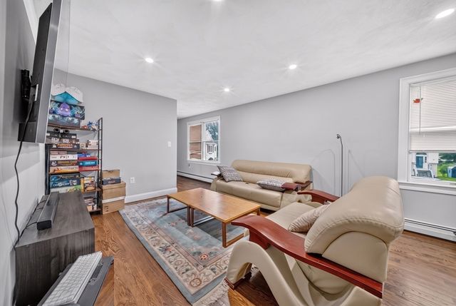 40 Delta Ter 40, Malden, MA 02148