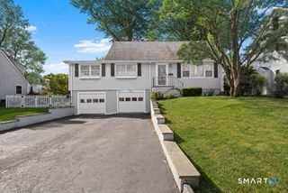 111 Mayweed Road, Fairfield, CT 06824