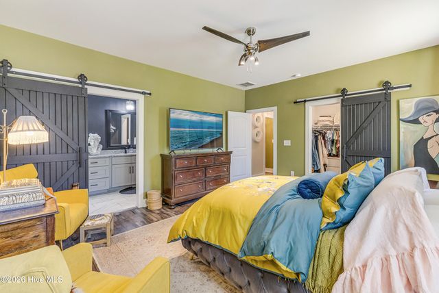 87 Northeast Drive NW, Calabash, NC 28467