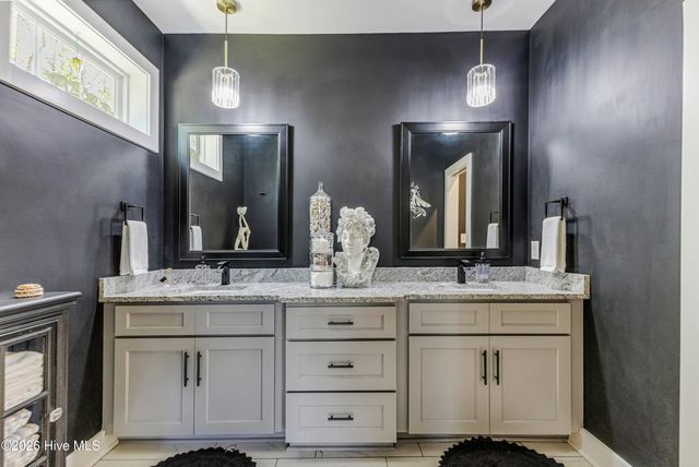 87 Northeast Drive NW, Calabash, NC 28467