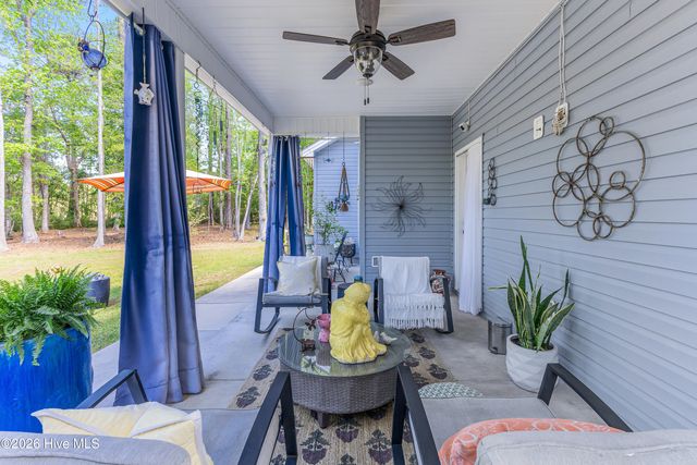 87 Northeast Drive NW, Calabash, NC 28467