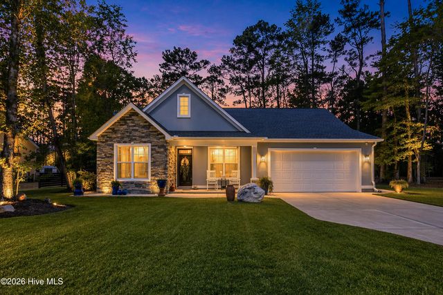 87 Northeast Drive NW, Calabash, NC 28467