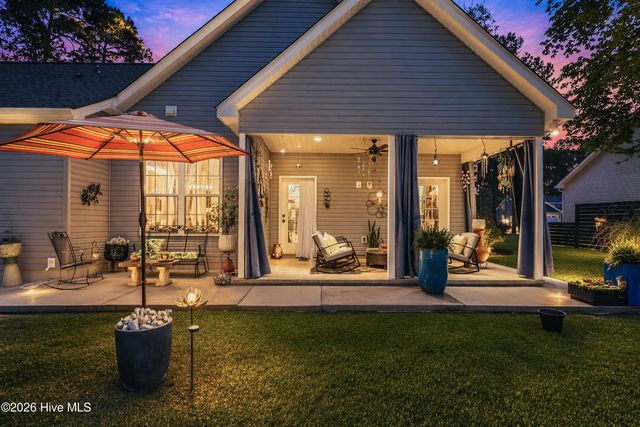 87 Northeast Drive NW, Calabash, NC 28467