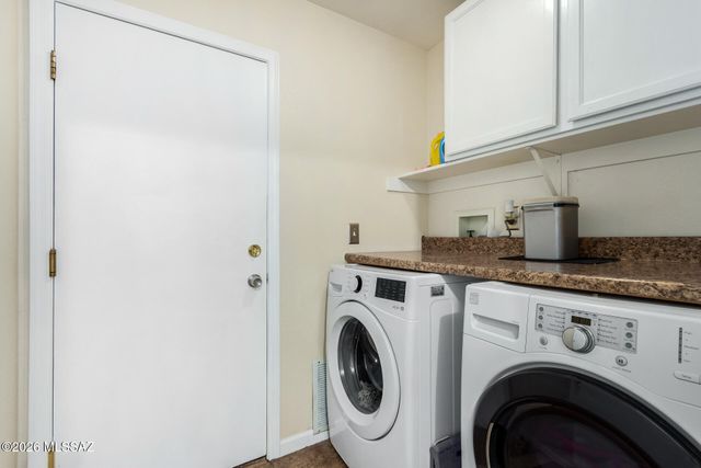 7888 S Lauder Street, Tucson, AZ 85747