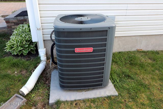 429 Mermaid Drive, Manahawkin, NJ 08050